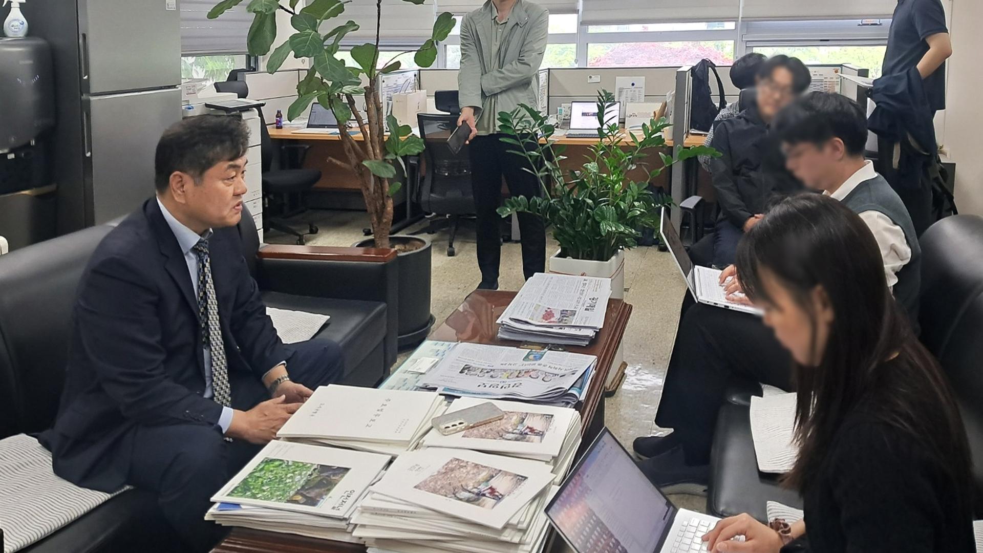 인천대학교 이인재 신임총장, 인천시청 기자간담회 개최 대표이미지