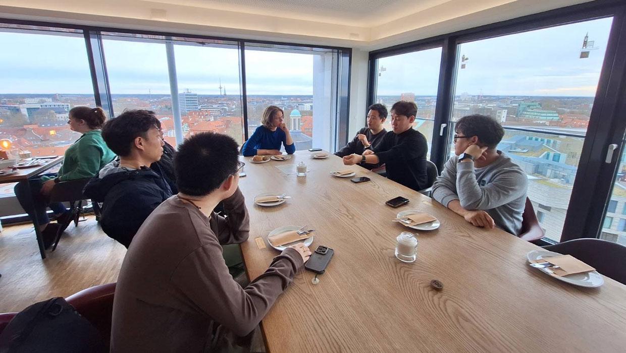 Incheon National University expands joint research on the prevention of falls in the elderly with the German Research Institute 대표이미지
