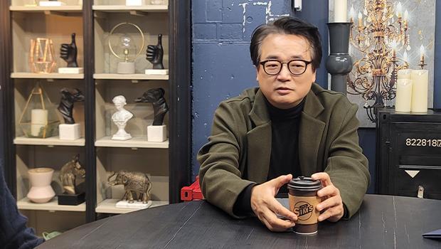 Actor Lee Seo-hwan: “Look for what you truly want to do and love—not what others expect or dream for you.” 대표이미지