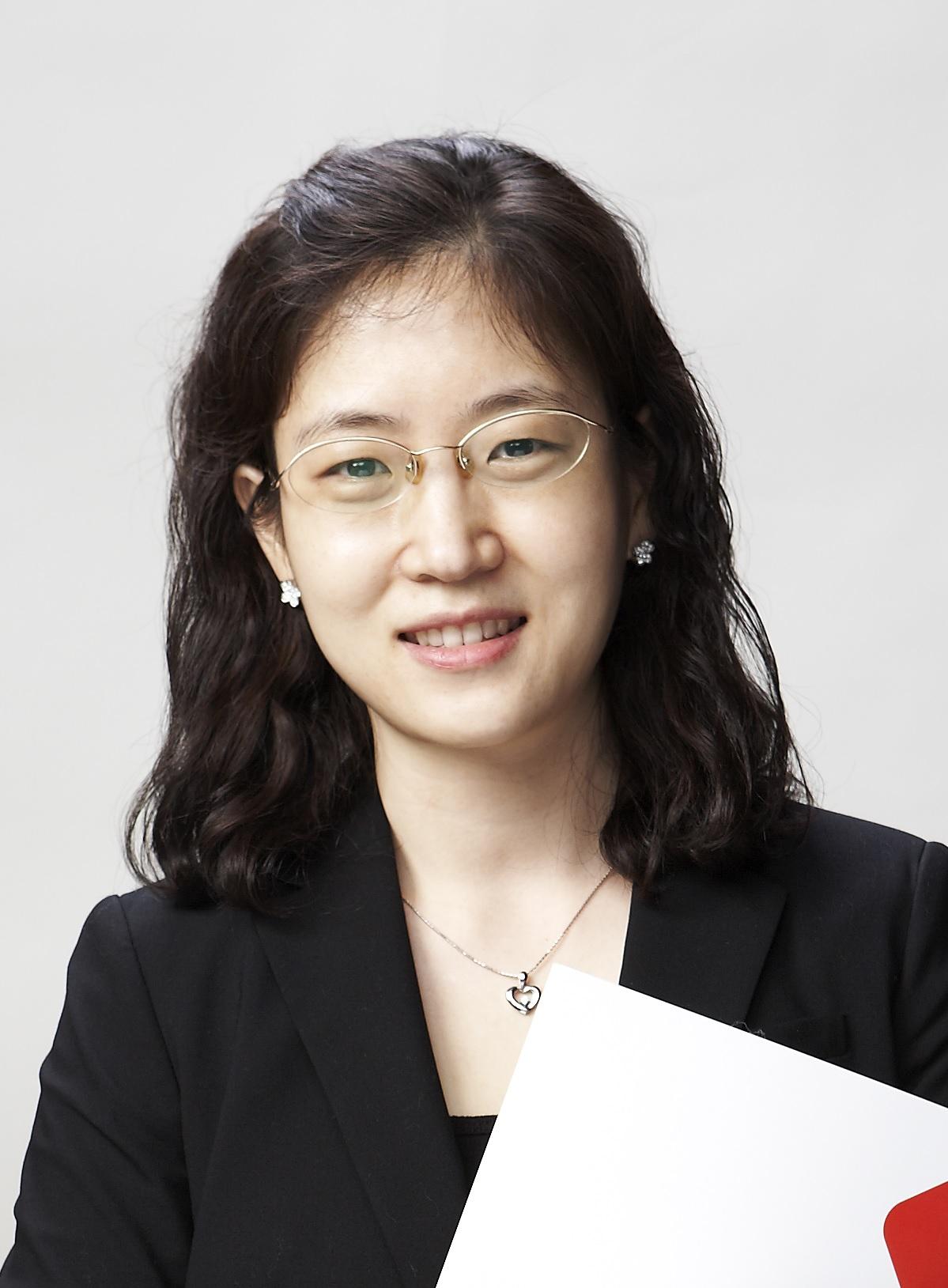 홍유진 사진