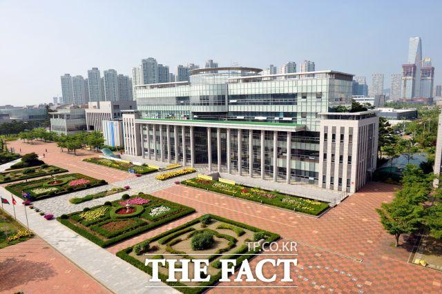 인천대 일본지역문화학과, 일본 니토리 국제장학재단 장학금 1억 원 유치 대표이미지